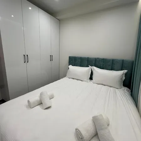 Greis Apartment *